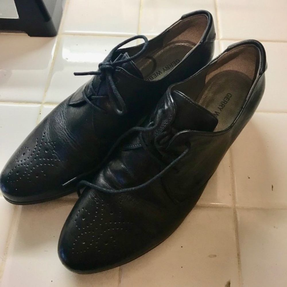 GERRY WEBER OXFORD STYLE SHOES